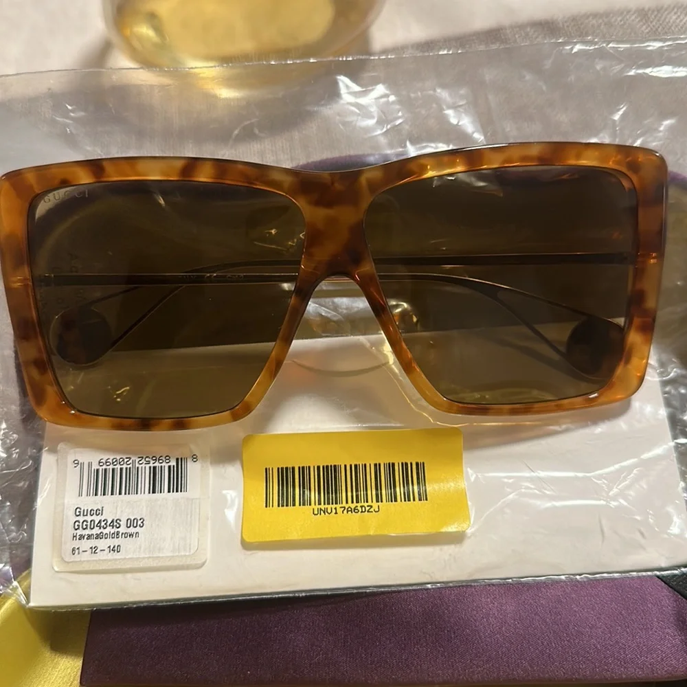 Gucci 61mm Retro Square Sunglasses